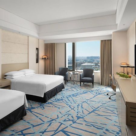 Renaissance Shanghai Caohejing Hotel Exteriér fotografie